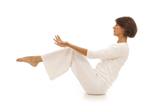 Half-Boat-Pose-Ardha-Navasana