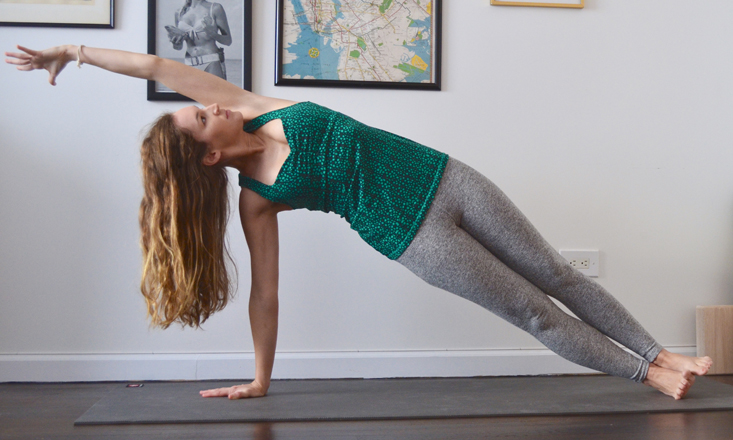 side-plank-with-extended-arm-pose